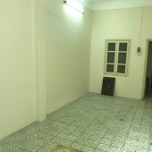 Cho thuê nhà ở HỘ GIA ĐÌNH Phố Nguyễn Cao, DT 50m2 - 2tầng Giá 8 triệu